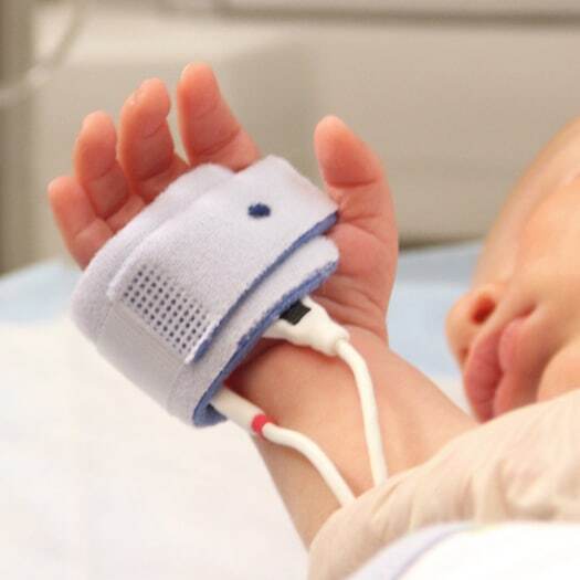 Pulse-Oximeter-Infant-Hand