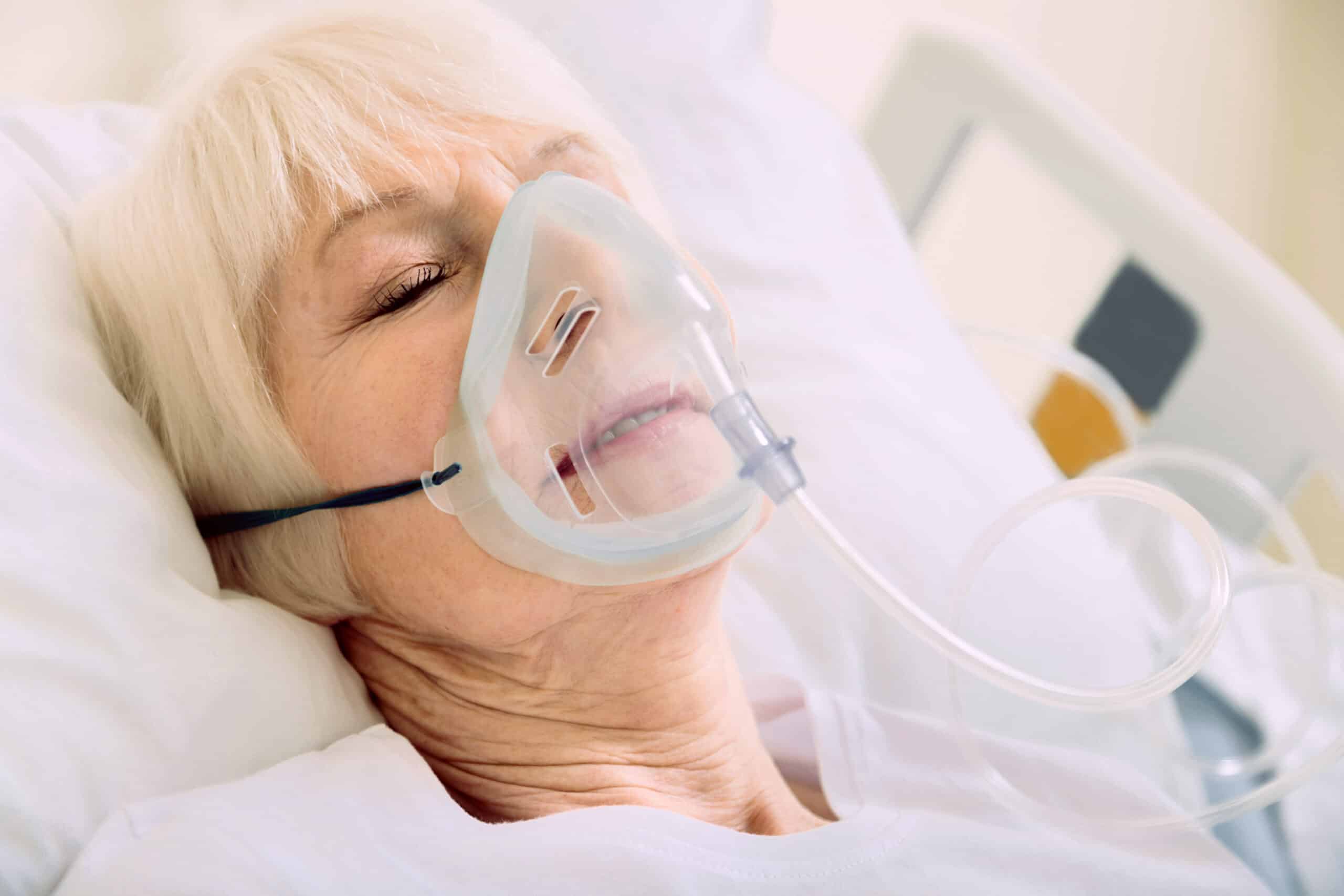 Simple face mask – Oxygen delivery device.