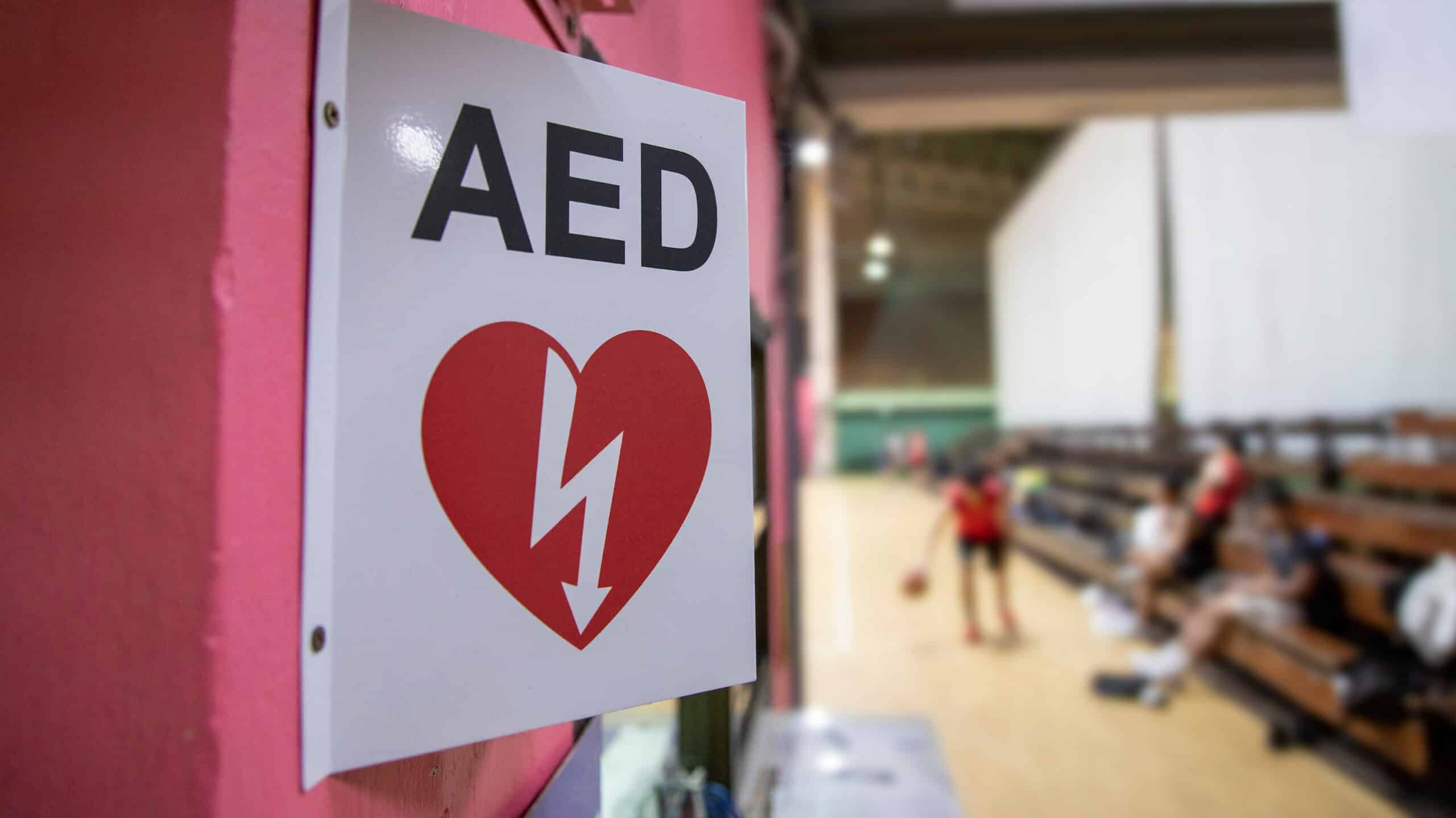 AED device.